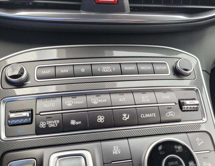 Hyundai Santa Fe SUV 1,6 l 195 kw