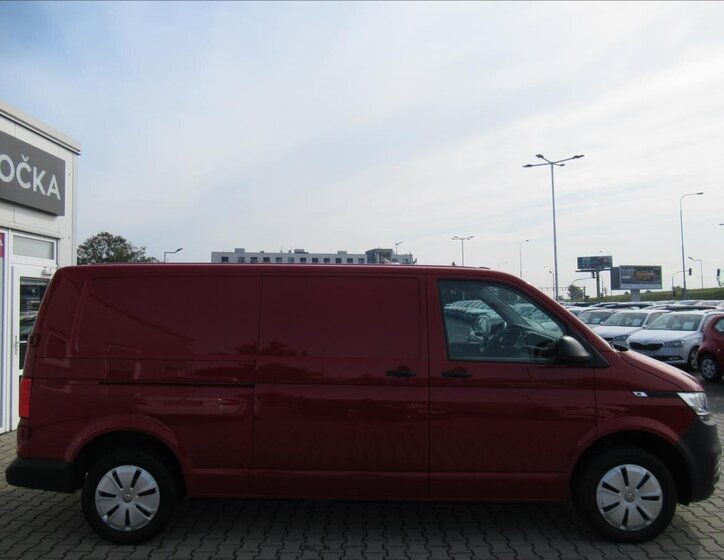 Volkswagen Transporter Skříň 2,0 l 110 kw