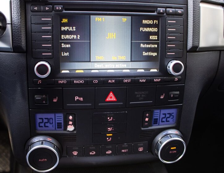 Volkswagen Touareg SUV / Terénní 3,0 l 165 kw