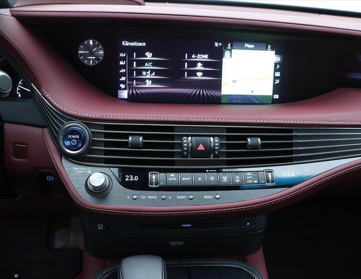 Lexus LS 500h Sedan / Limuzína 3,5 l 220 kw