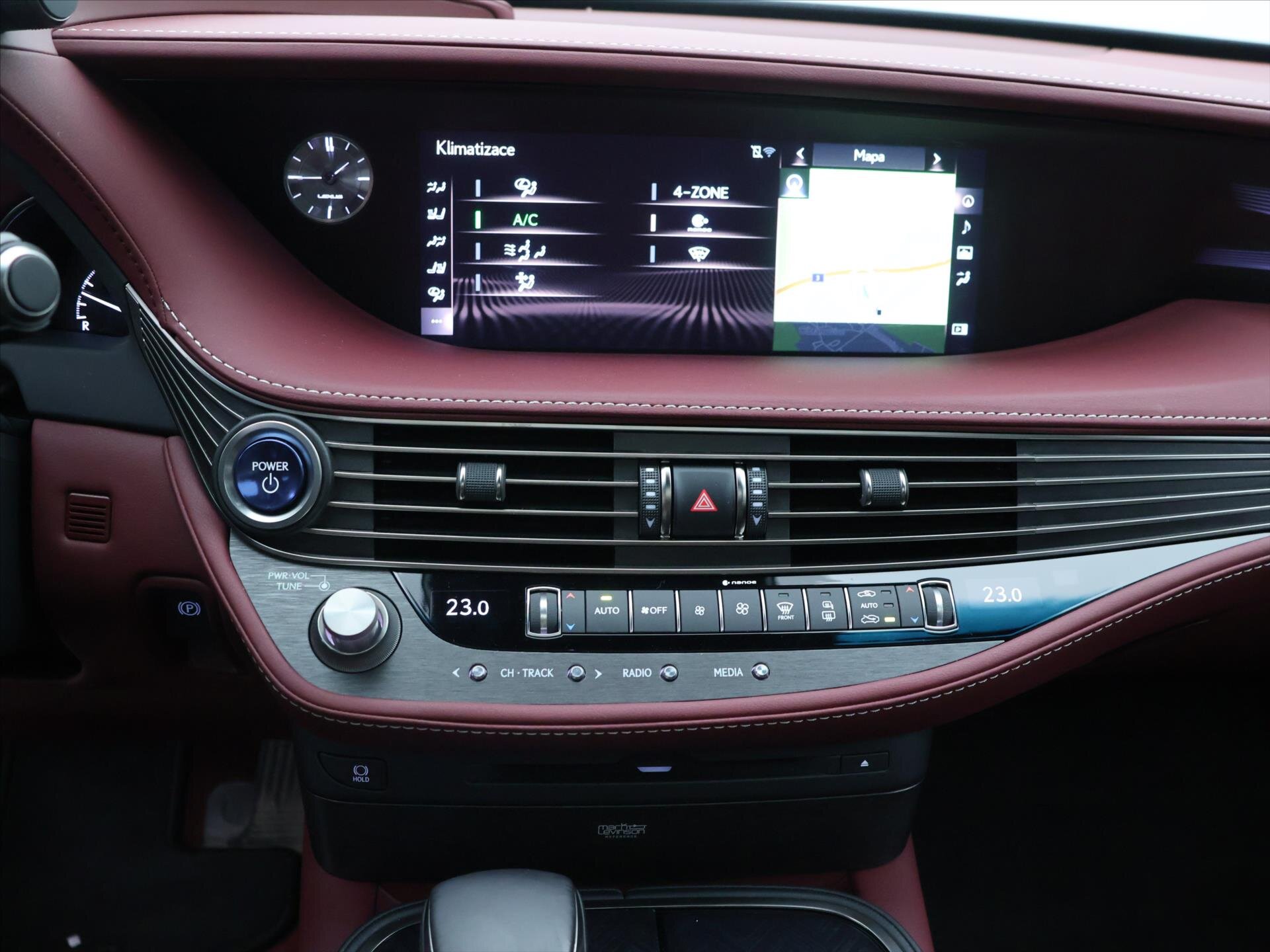 Lexus LS 500h Sedan / Limuzína 3,5 l 220 kw