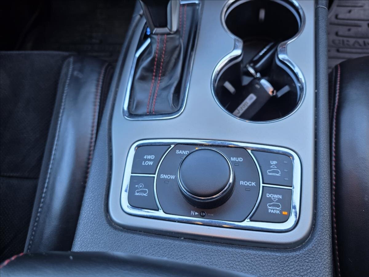 Jeep Grand Cherokee SUV / Terénní 3,0 l 184 kw