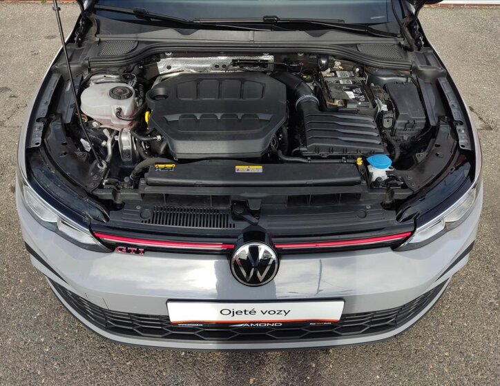 Volkswagen Golf Hatchback 2,0 l 180 kw