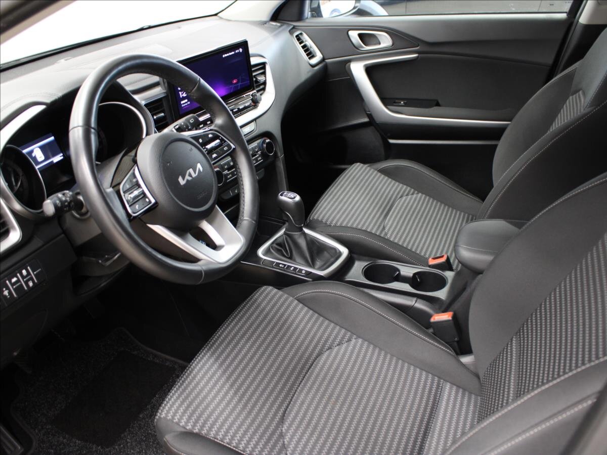 KIA Ceed Hatchback 1,5 l 117 kw