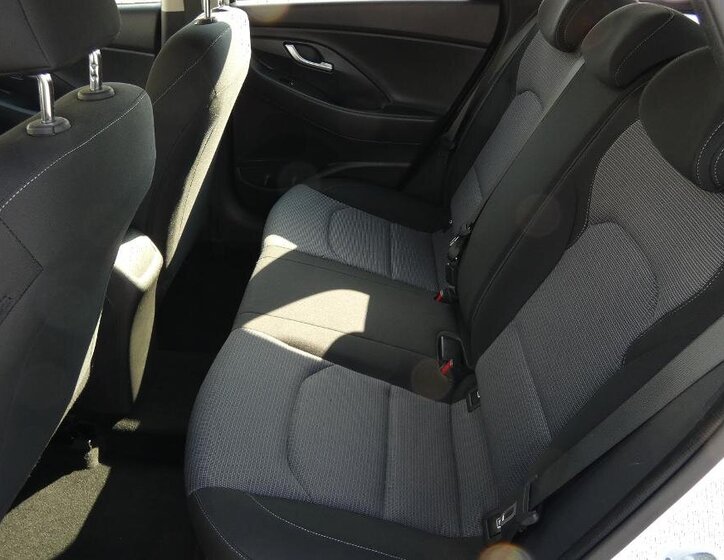 Hyundai i30 Kombi 998,0 88 kw