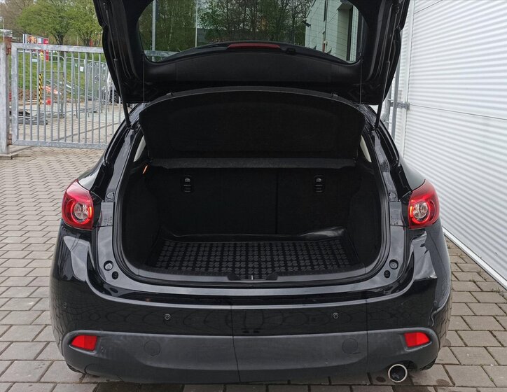 Mazda 3 Hatchback 1,5 l 77 kw