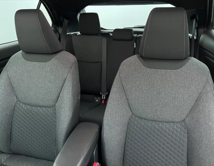 Toyota Yaris Cross 9