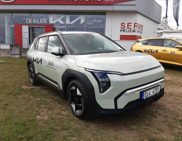 KIA EV3 SUV / Terénní 0,0 150 kw