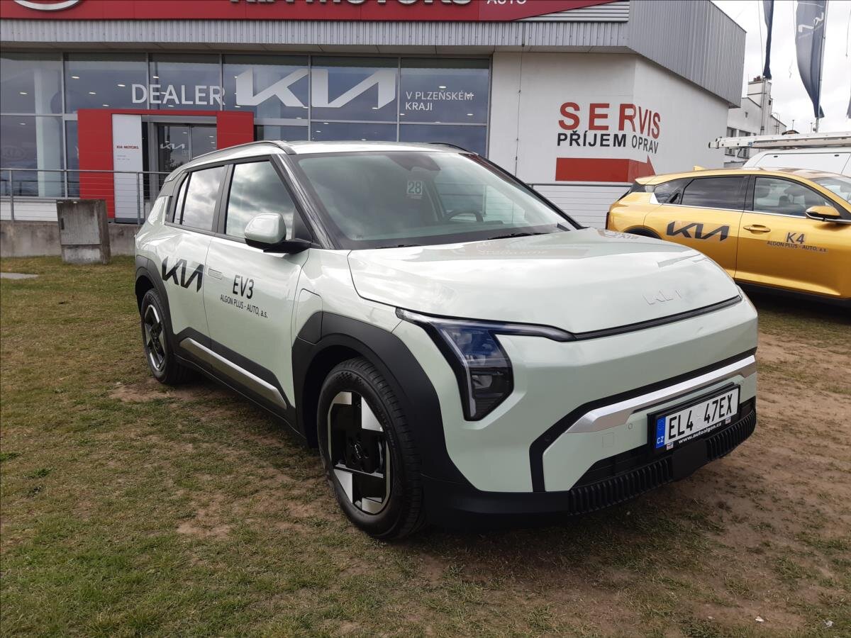 KIA EV3 SUV / Terénní 0,0 150 kw