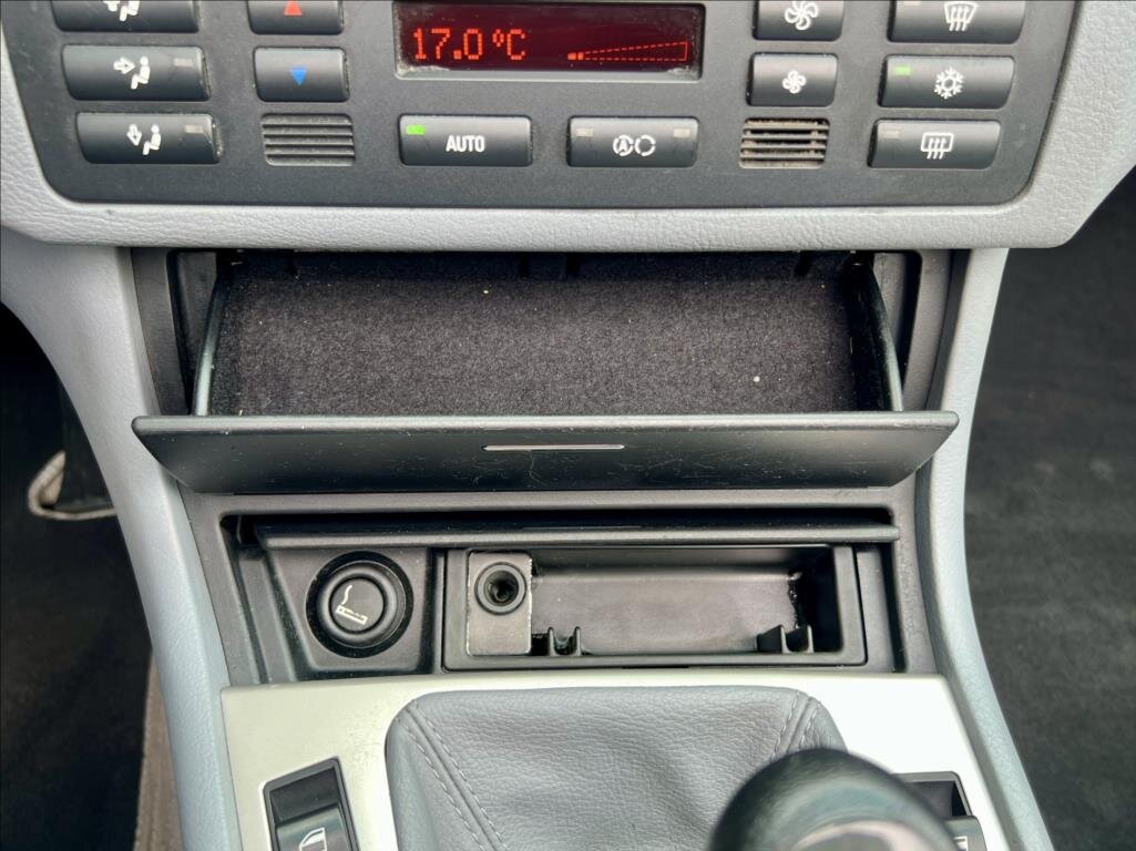 BMW Řada 3 Kabriolet 2,0 l 105 kw