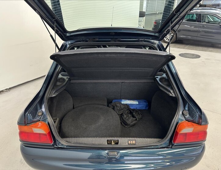 Ford Escort Hatchback 2,0 l 162 kw