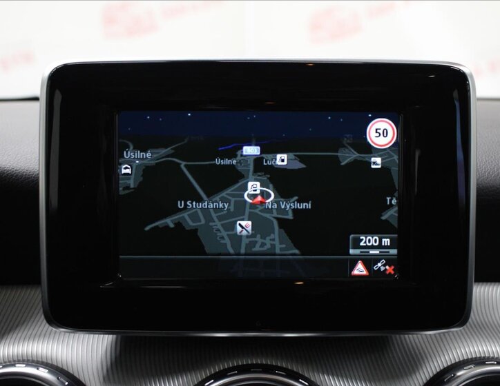 Mercedes-Benz GLA Kombi 1,6 l 90 kw