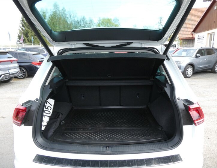 Volkswagen Tiguan SUV / Terénní 2,0 l 140 kw