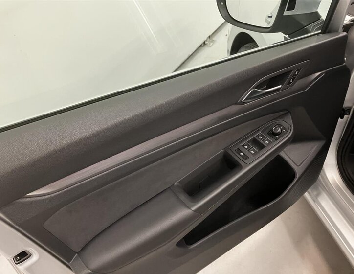 Volkswagen Golf Kombi 1,5 l 110 kw