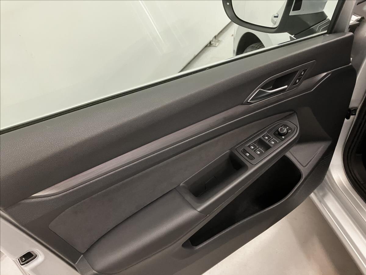 Volkswagen Golf Kombi 1,5 l 110 kw