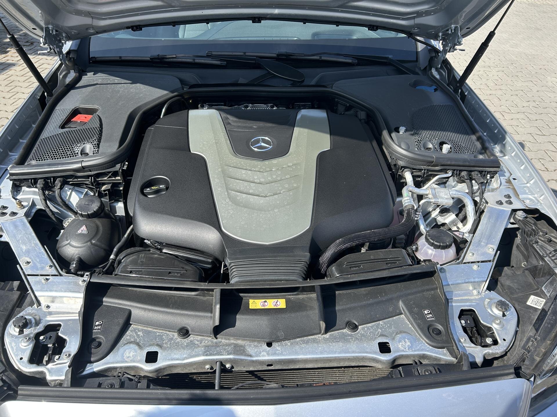 Mercedes-Benz Třídy E Sedan / Limuzína 3,0 l 190 kw