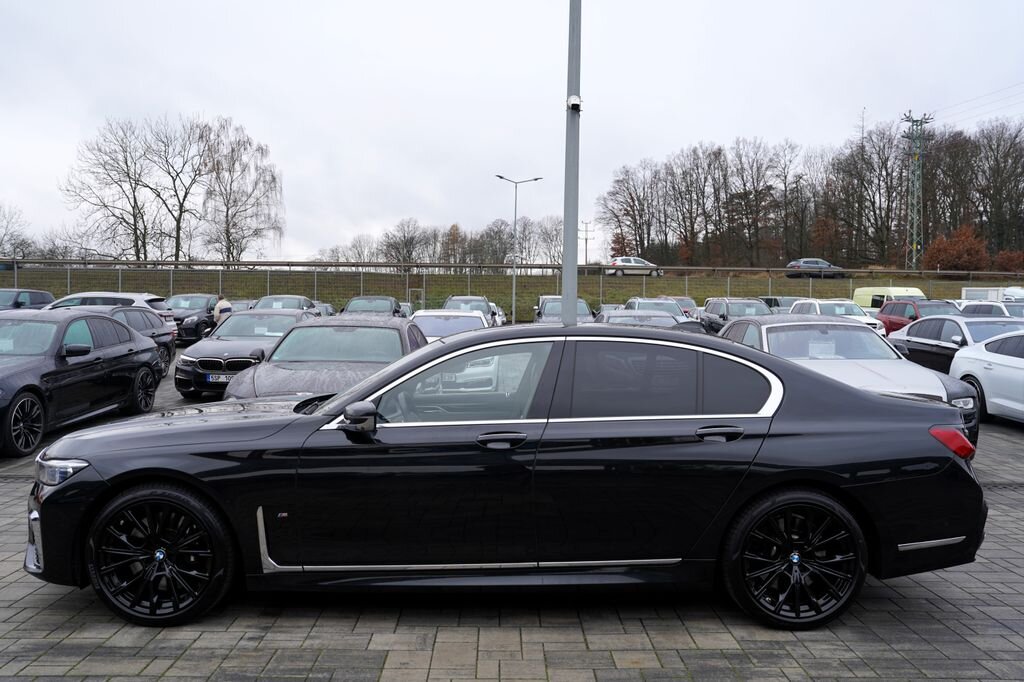 BMW Řada 7 Sedan 3,0 l 250 kw