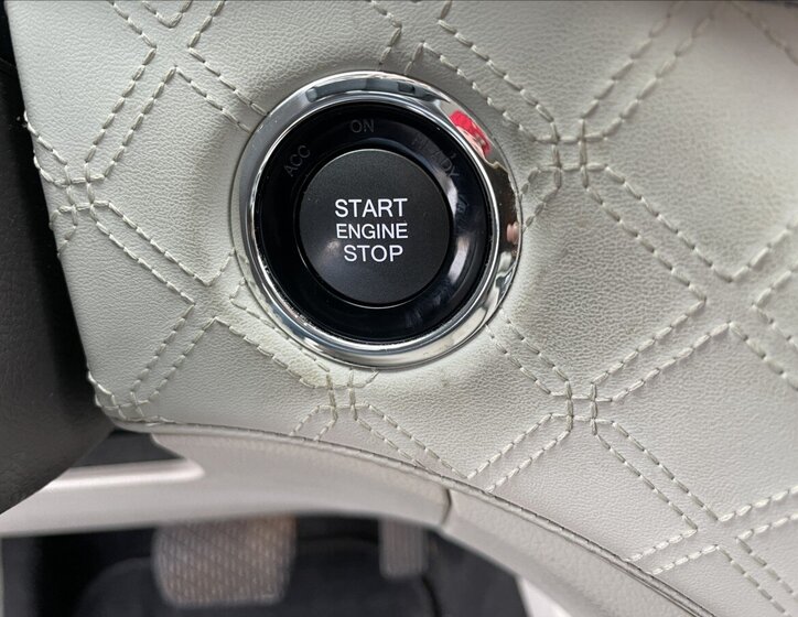 SsangYong Rexton Kombi 2,2 l 148 kw