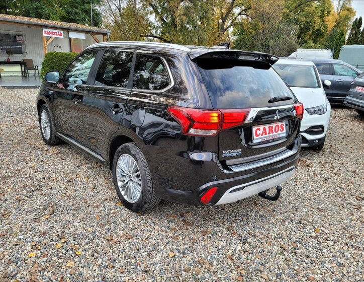 Mitsubishi Outlander 5