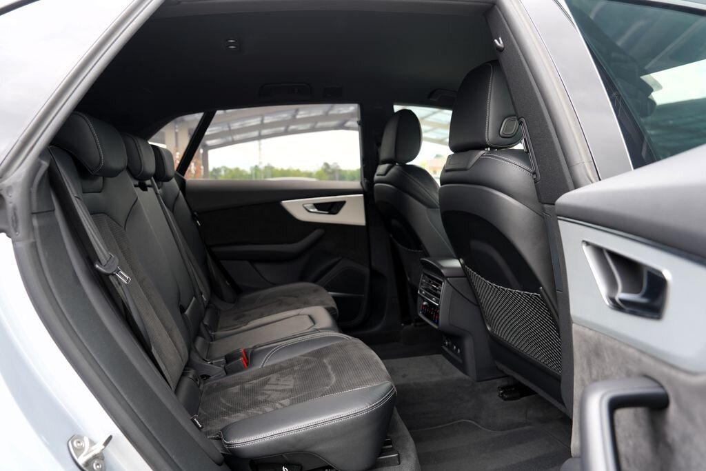 Audi Q8 SUV / Terénní 3,0 l 250 kw
