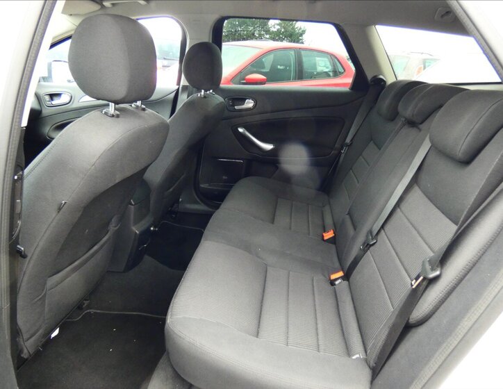 Ford Mondeo Kombi 2,0 l 103 kw