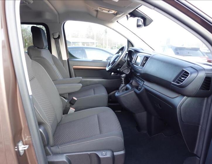 Toyota ProAce Verso 13