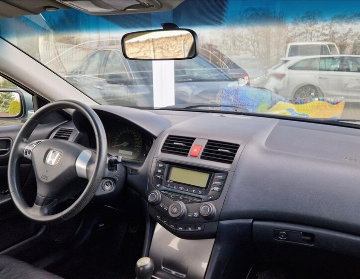 Honda Accord Sedan / Limuzína 2,0 l 114 kw