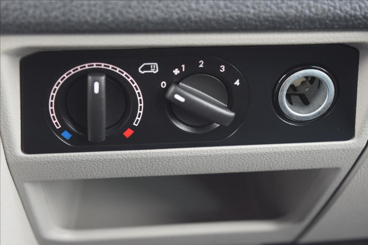 Volkswagen Transporter Kombi 2,0 l 110 kw