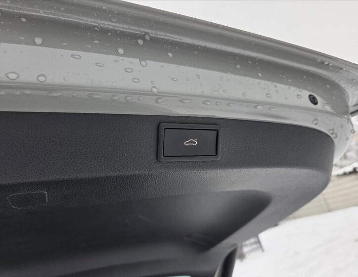 Škoda Karoq SUV 1,5 l 110 kw