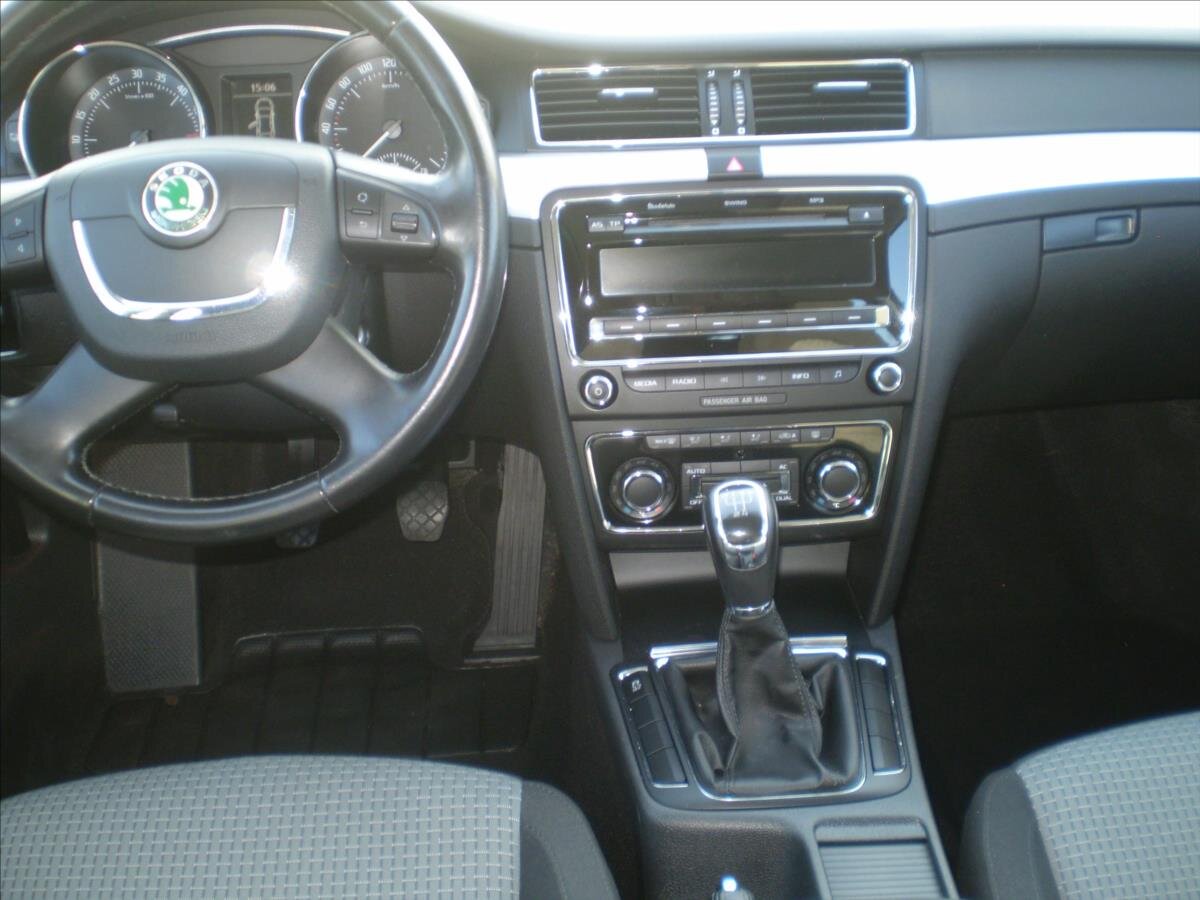 Škoda Superb Sedan 1,6 l 77 kw