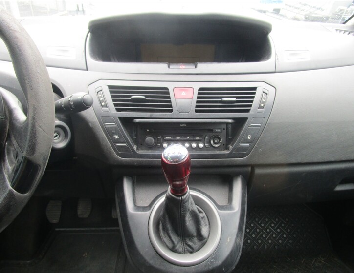 Citroën C4 Picasso 9