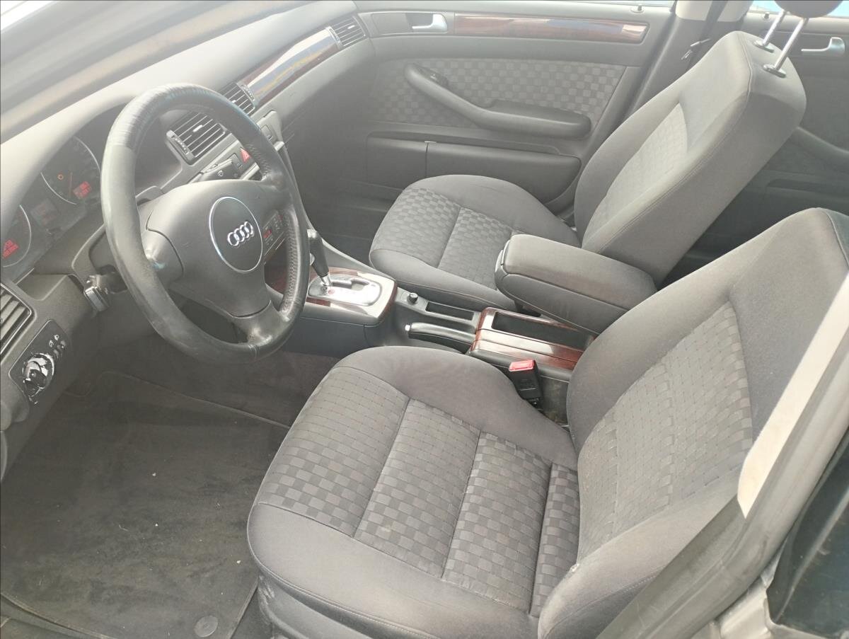 Audi A6 Sedan 2,4 l 125 kw