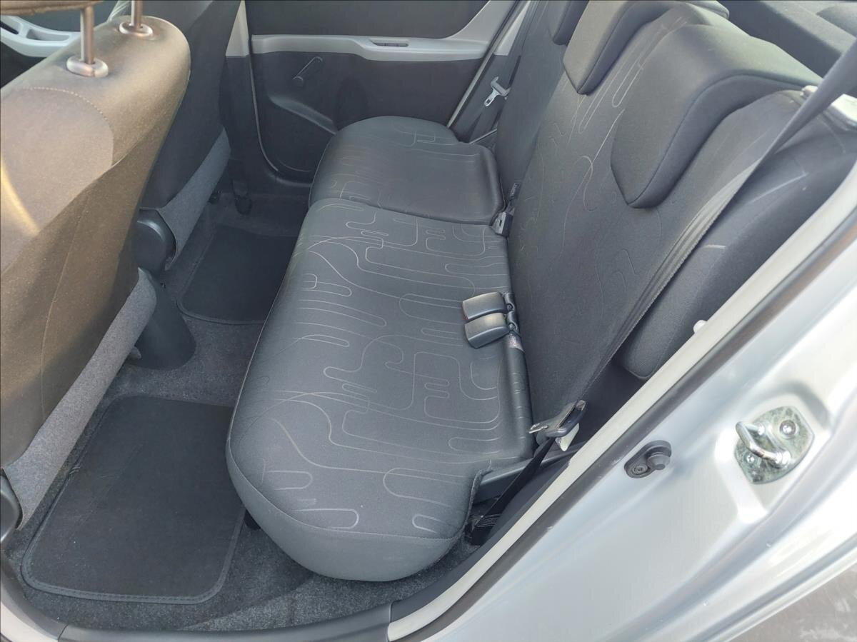 Toyota Yaris Hatchback 998,0 50 kw