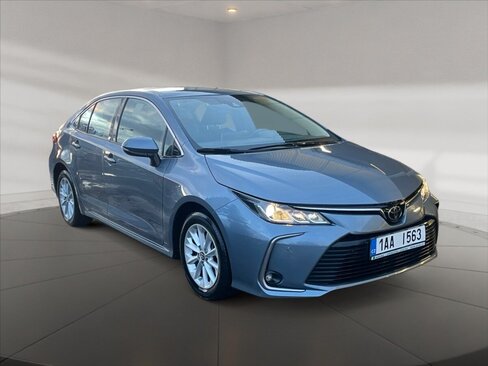 Toyota Corolla Sedan / Limuzína 1,5 l 92 kw