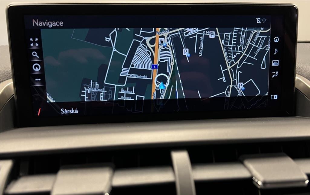 Lexus NX 300h SUV 2,5 l 145 kw