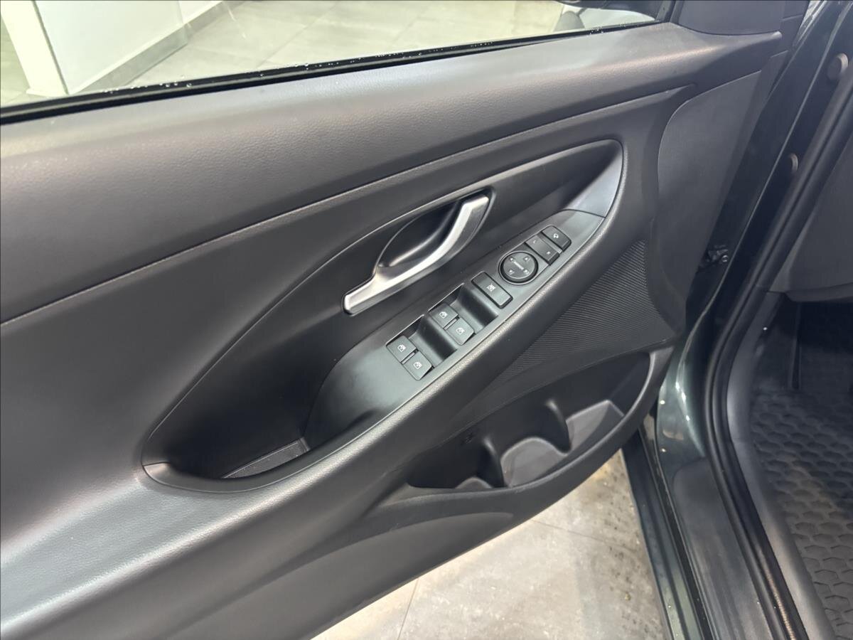 Hyundai i30 Hatchback 1,5 l 70 kw