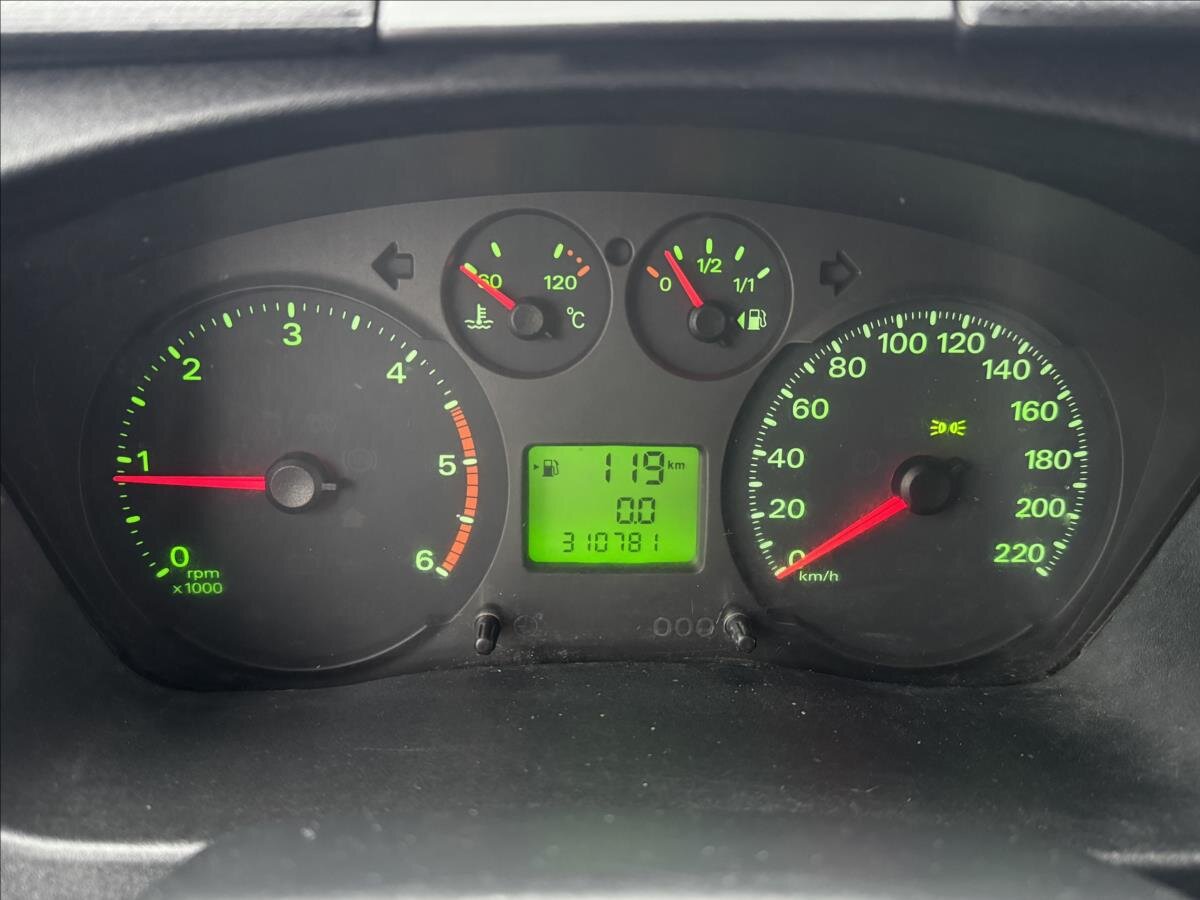 Ford Transit Skříň 2,2 l 114 kw