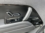 Land Rover Range Rover Sport SUV / Terénní 4,4 l 390 kw