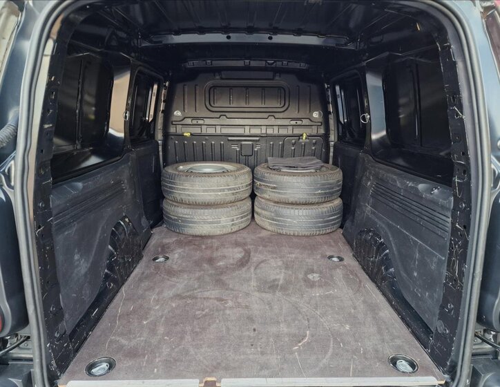 Opel Combo Skříň 1,5 l 75 kw