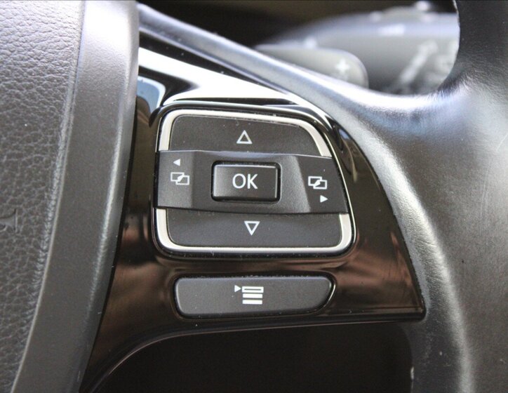 Volkswagen Touareg 23