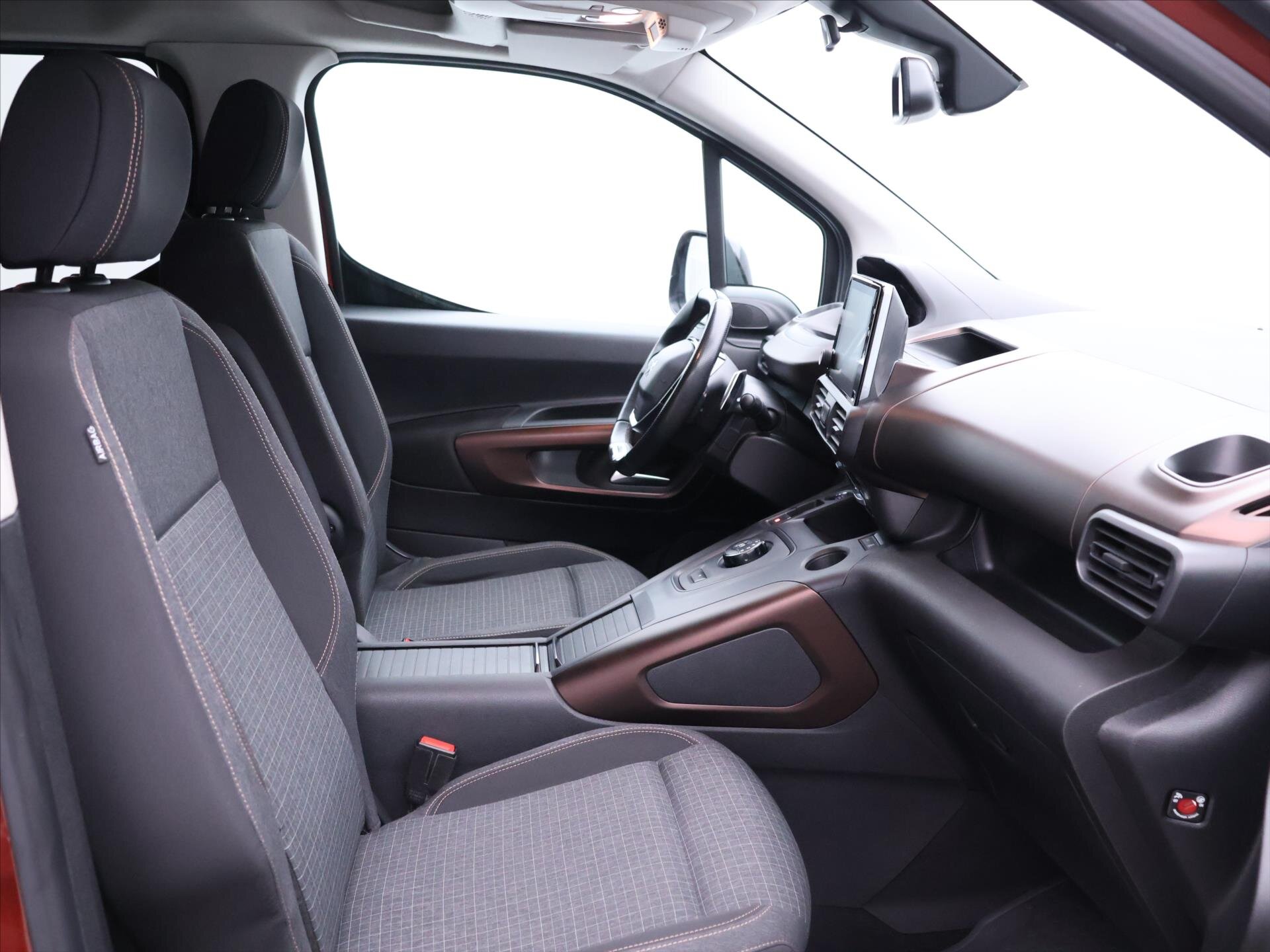 Peugeot Rifter MPV 1,5 l 96 kw