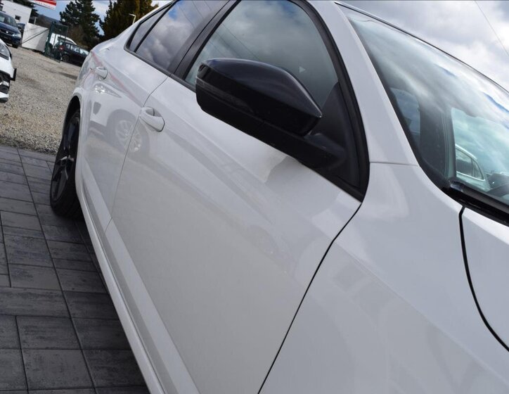 Škoda Octavia Sedan / Limuzína 2,0 l 135 kw