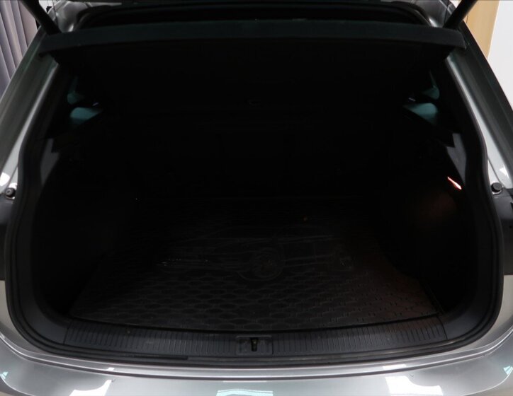 Volkswagen Tiguan SUV 2,0 l 140 kw