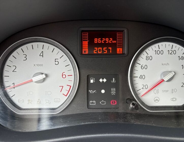 Dacia Sandero Hatchback 1,6 l 64 kw