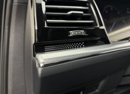 Volkswagen Touareg SUV / Terénní 3,0 l 210 kw