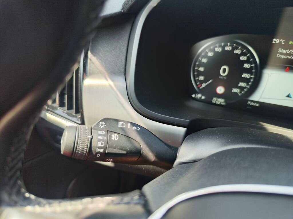 Volvo V90 Kombi 2,0 l 140 kw