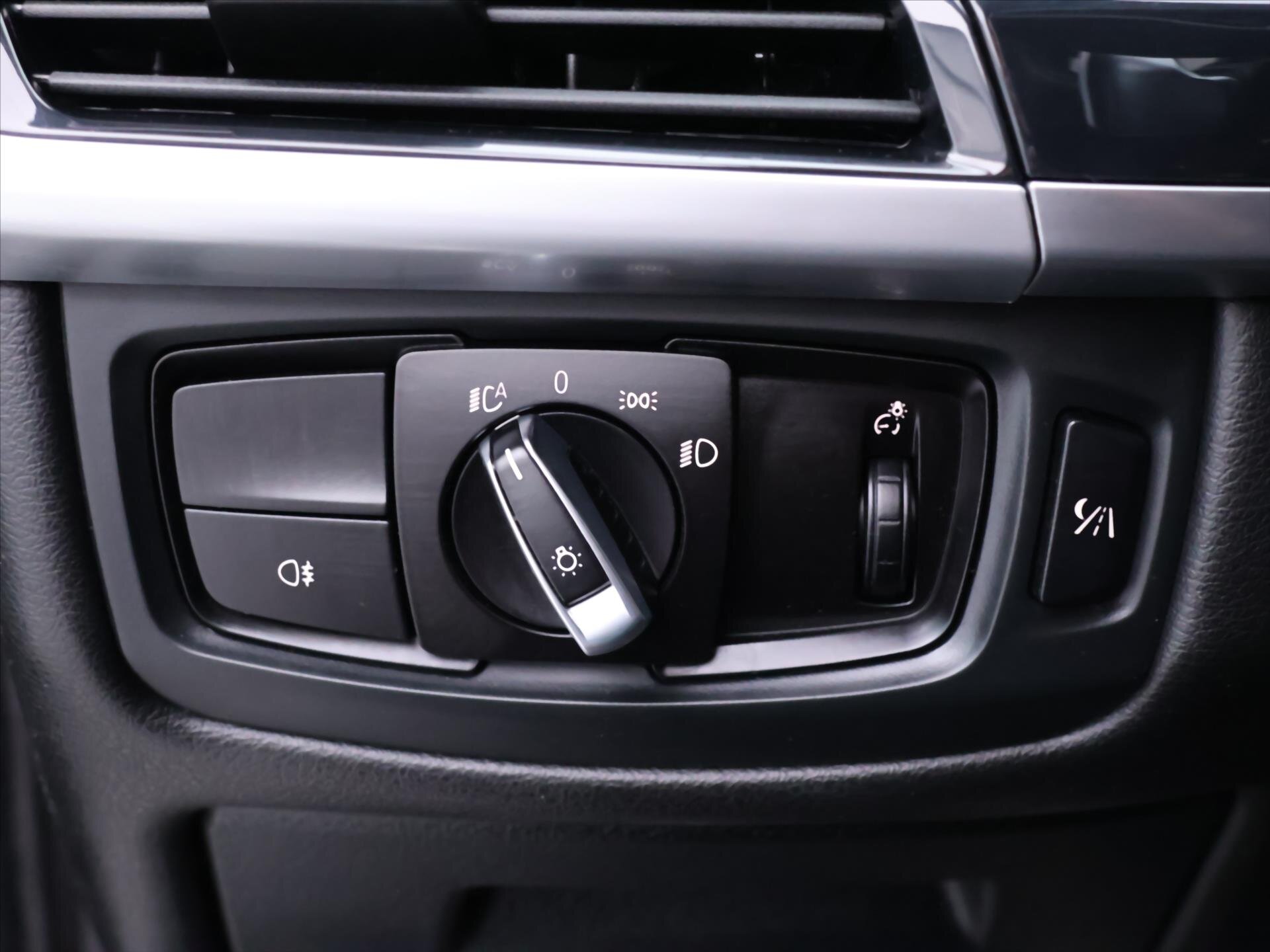 BMW X5 SUV / Terénní 3,0 l 230 kw