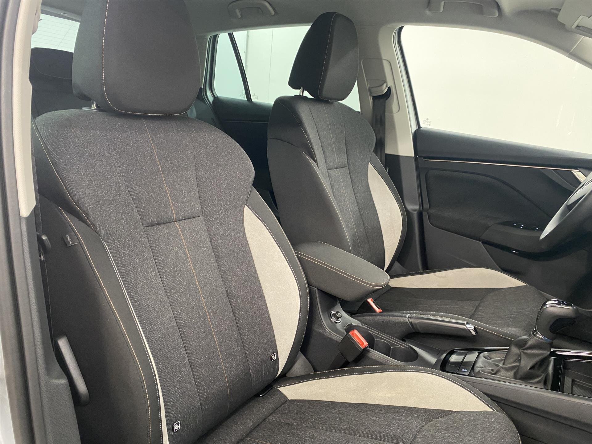 Škoda Scala Hatchback 1,5 l 110 kw