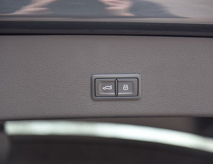 Audi e-tron SUV 0,0 300 kw