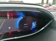 Peugeot 5008 SUV 1,5 l 96 kw